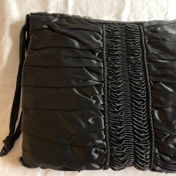 Vintage Black Fur Satin Hand Warmer Muff Bag Clutch Wristlet, Zip Pocket MINT - Picture 2 of 16